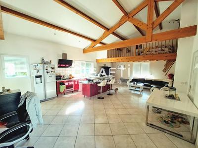 Maison - 169 m² - 8 pièces