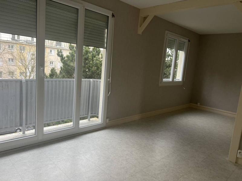 Appartement - 77 m² - 5 pièces