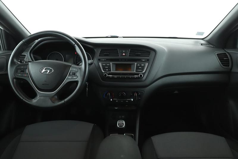 Hyundai i20 1.2 Initia 75 ch