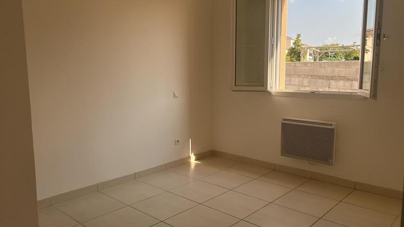 Villa - 90 m² - 4 pièces