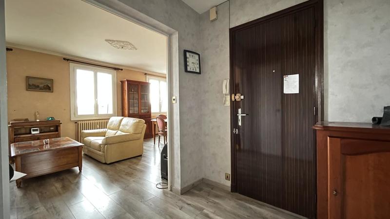 Appartement - 75 m² - 3 pièces