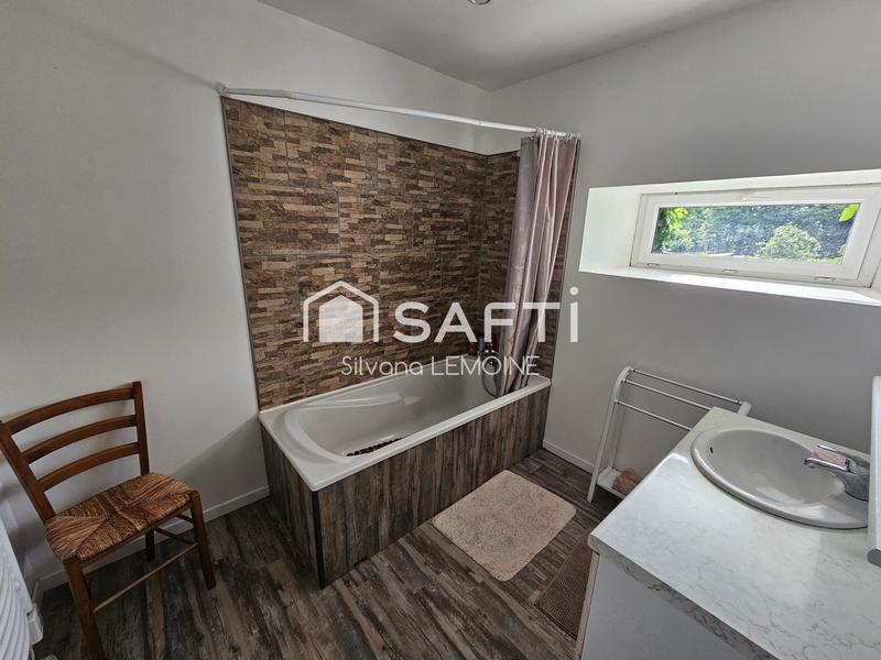 Maison - 267 m² - 11 pièces