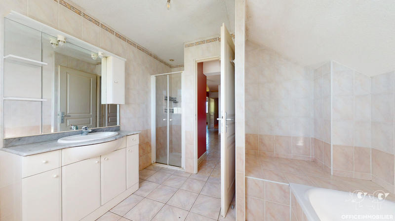 Maison - 130 m² - 5 pièces