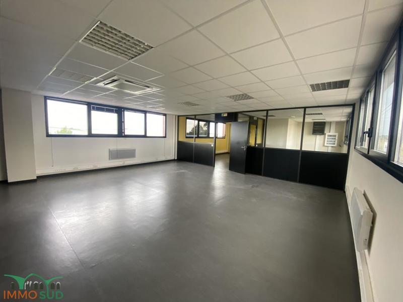 Bureau - 214 m²