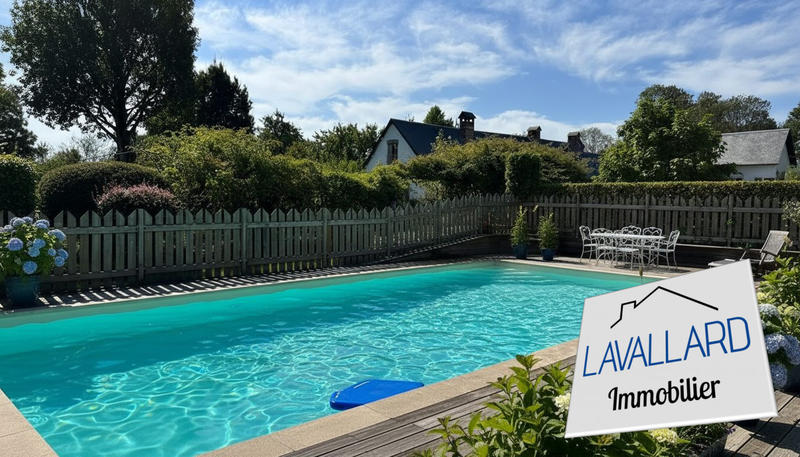 Maison - 285 m² - 11 pièces