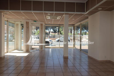 Local commercial - 110 m²