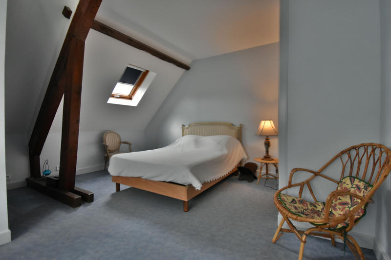 Maison - 226 m² - 11 pièces