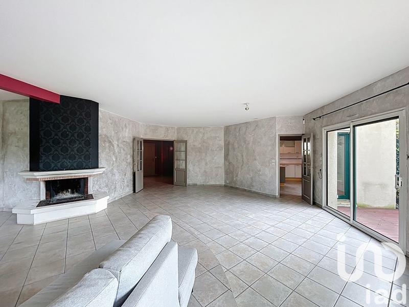 Maison - 183 m² - 7 pièces