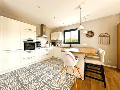 Maison - 111 m² - 5 pièces