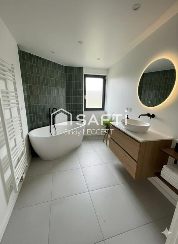 Maison - 90 m² - 5 pièces