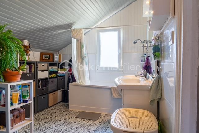 Maison traditionnelle - 73 m² - 4 pièces