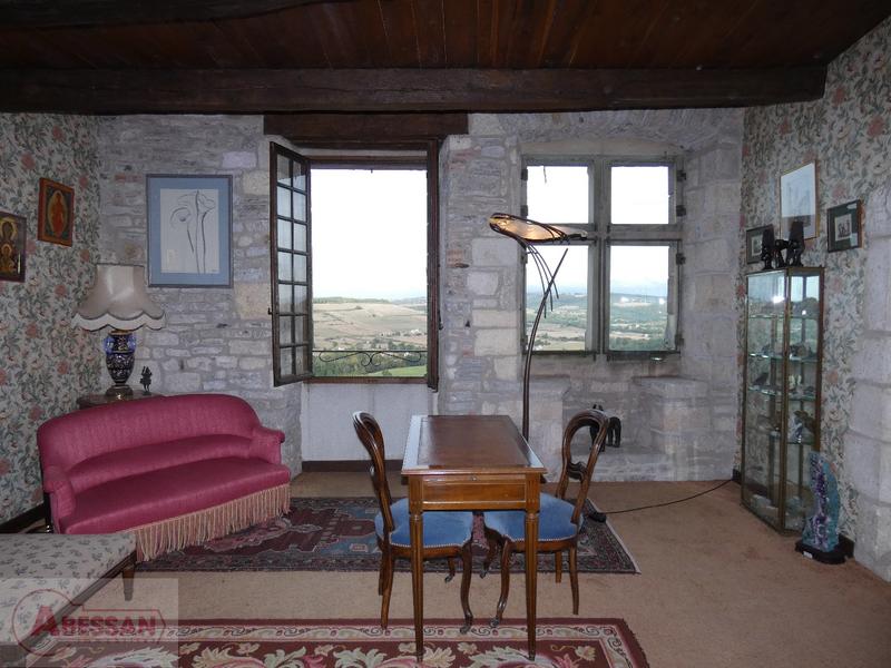 Maison - 270 m² - 7 pièces