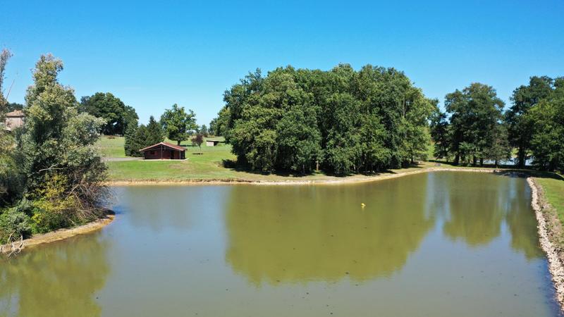 Terrain - 76 095 m²