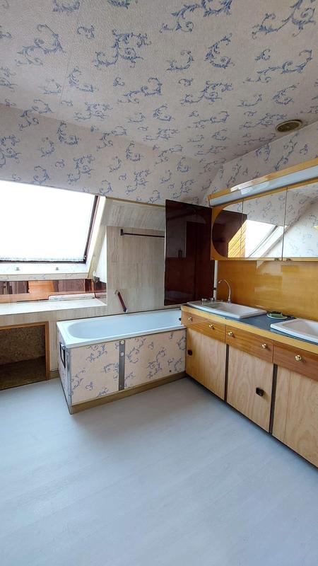 Maison - 142 m² - 6 pièces