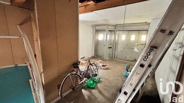 Maison - 200 m² - 9 pièces