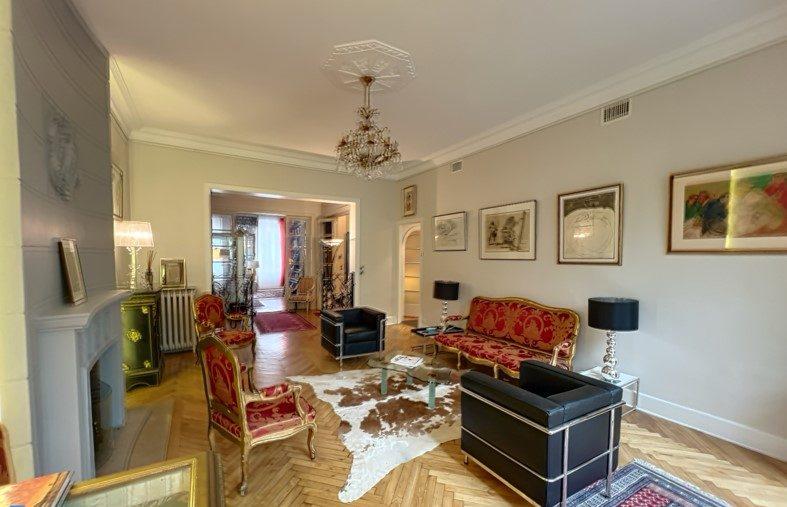 Appartement - 181 m² - 5 pièces