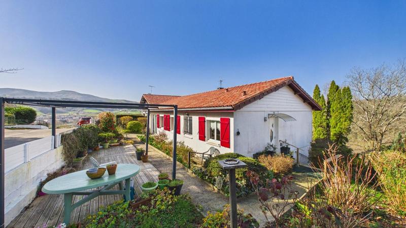 Maison - 105 m² - 4 pièces