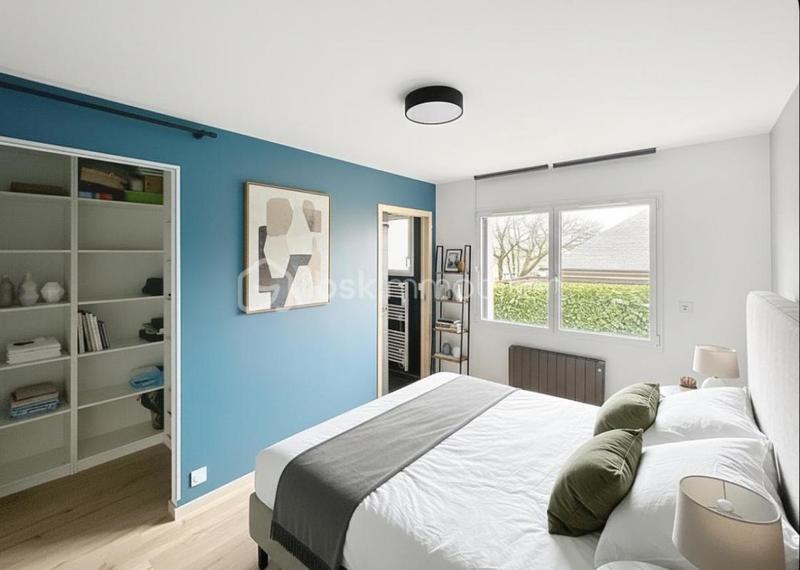 Maison - 230 m² - 10 pièces