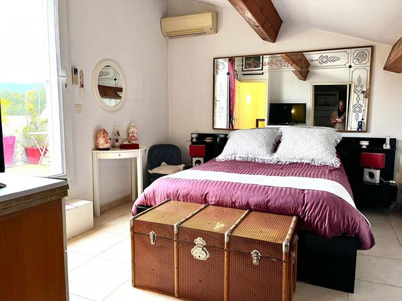 Appartement - 80 m² - 2 pièces