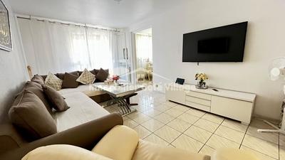 Appartement - 80 m² - 4 pièces