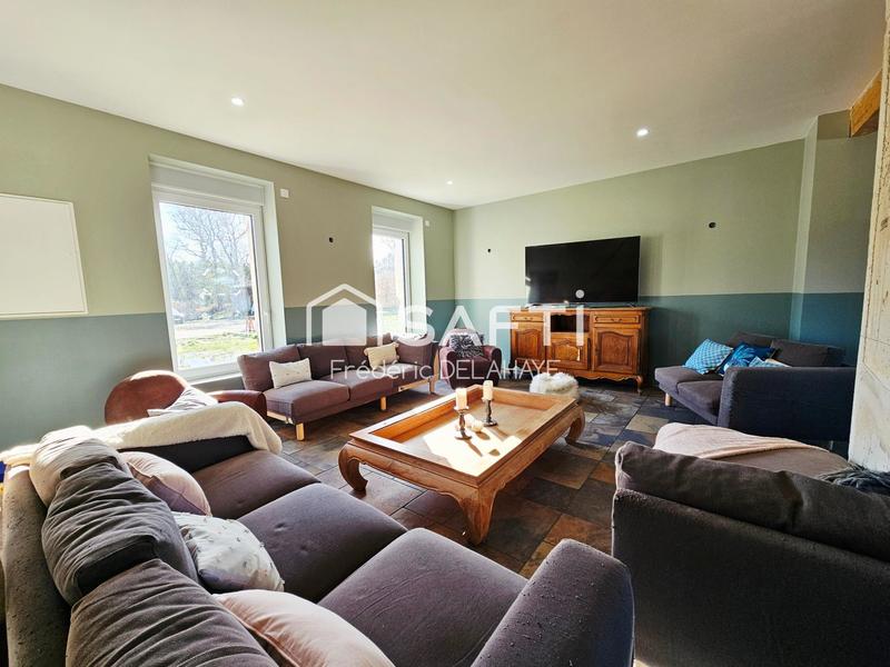 Maison - 330 m² - 7 pièces