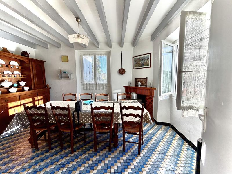 Maison de village - 249 m² - 10 pièces