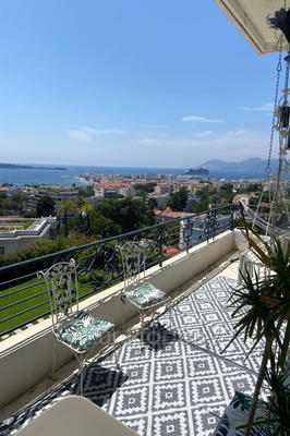 Appartement - 144 m² - 5 pièces