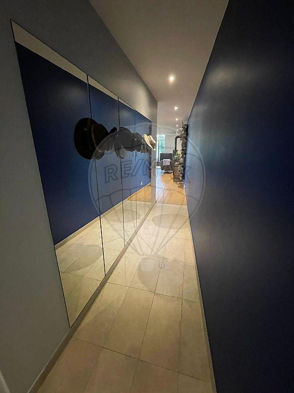 Demeure - 241 m² - 7 pièces