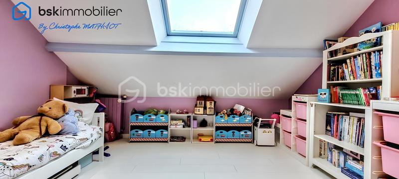 Propriété - 288 m² - 12 pièces