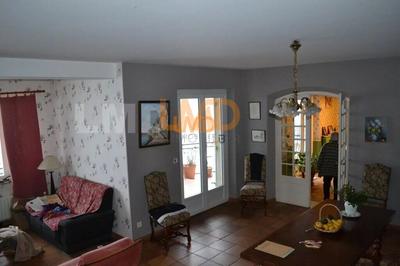 Appartement - 140 m² - 6 pièces