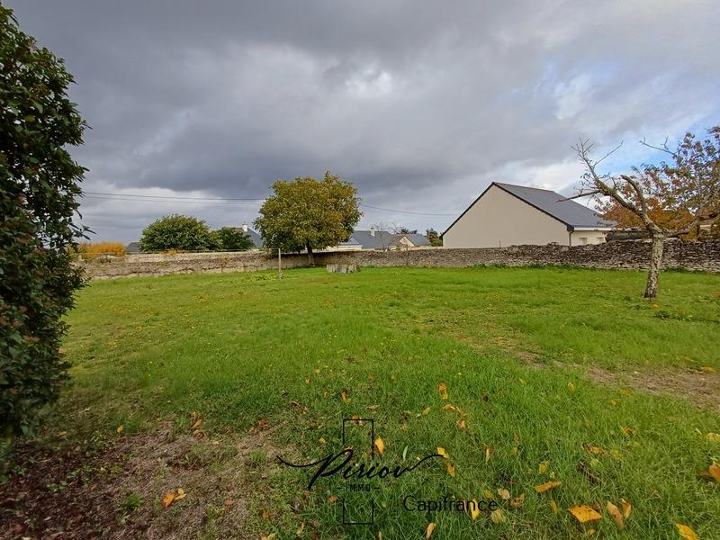 Terrain constructible - 1 000 m²