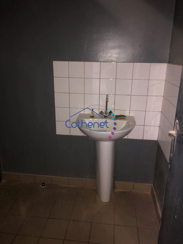 Local d'activités - 312 m²