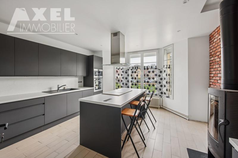 Maison - 173 m² - 8 pièces