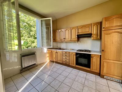 Maison - 162 m² - 7 pièces