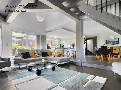 Maison - 194 m² - 6 pièces