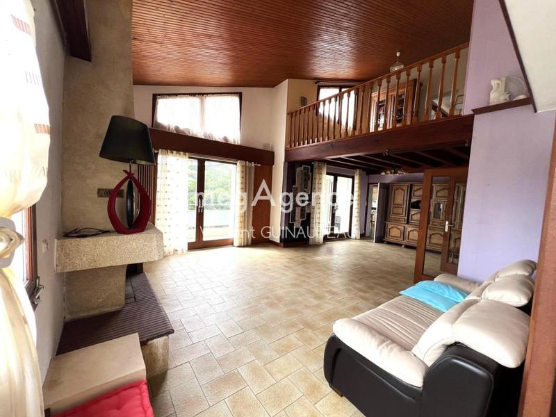 Maison - 175 m² - 6 pièces