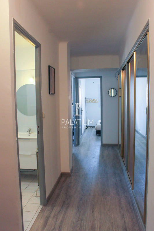 Appartement - 82 m² - 5 pièces