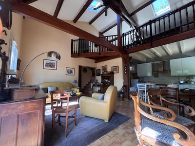 Maison - 140 m² - 5 pièces