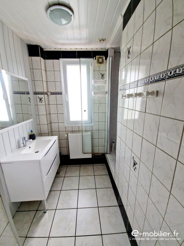 Maison - 80 m² - 5 pièces