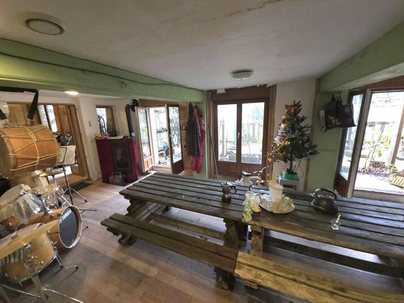 Maison - 184 m² - 7 pièces