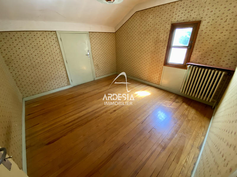 Maison - 137 m² - 7 pièces