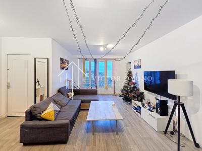 Appartement - 81 m² - 5 pièces