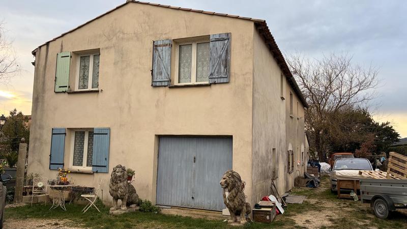 Maison - 187 m² - 9 pièces