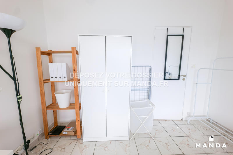 Chambre - 16 m² - 5 pièces