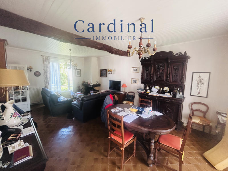 Maison - 230 m² - 10 pièces