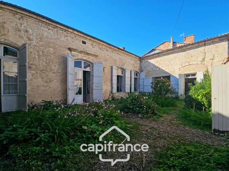 Maison - 275 m² - 6 pièces