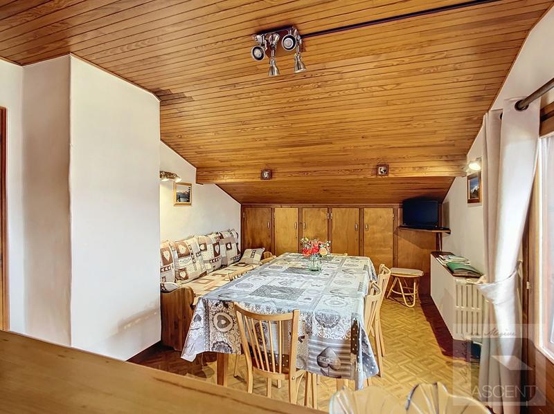 Châlet - 252 m² - 16 pièces