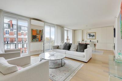 Appartement bourgeois - 174 m² - 6 pièces