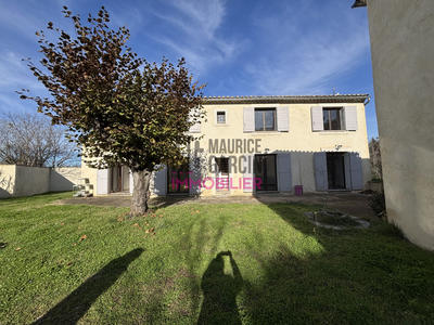 Maison - 202 m² - 7 pièces