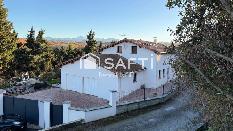 Maison - 180 m² - 6 pièces